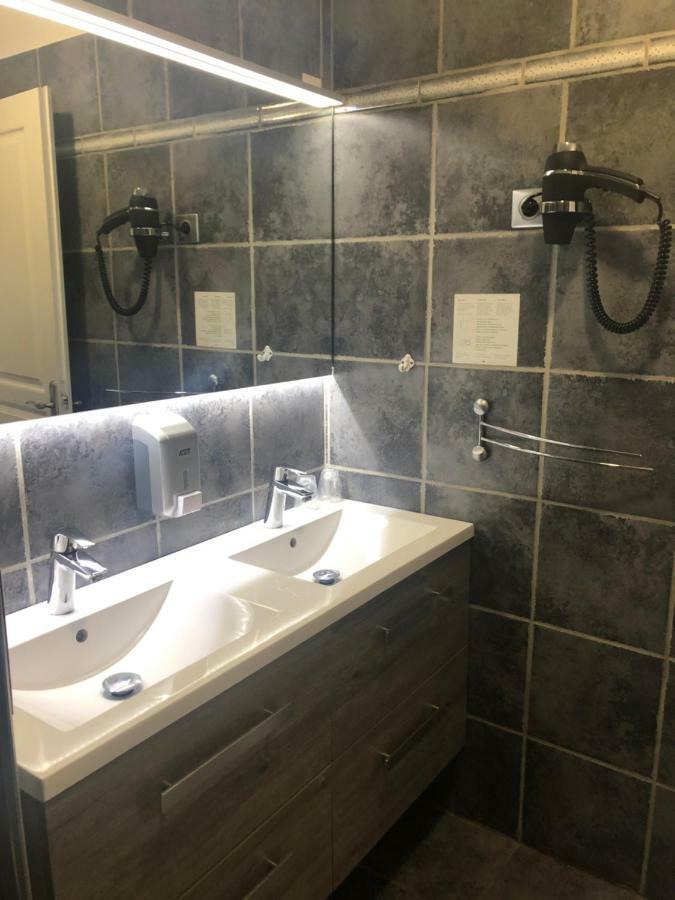 Hotel Le Lys D'Or فاوفيرت المظهر الخارجي الصورة