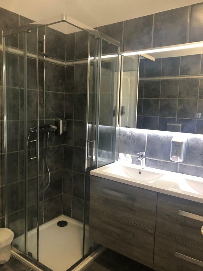 Hotel Le Lys D'Or فاوفيرت المظهر الخارجي الصورة